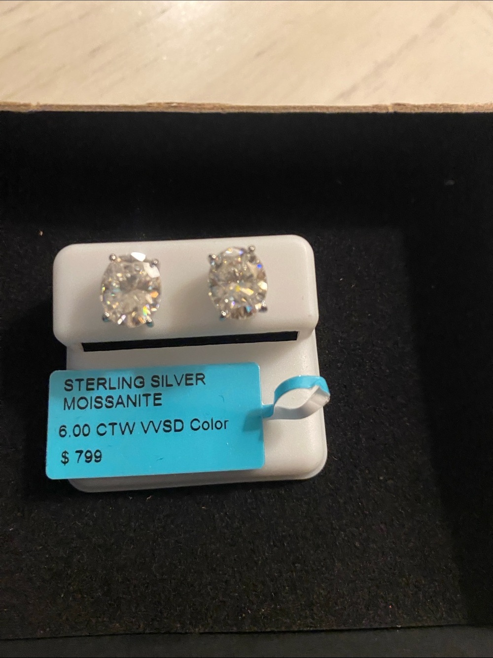 Sterling Silver Moissanite Stud Earrings - Clear Sparkle